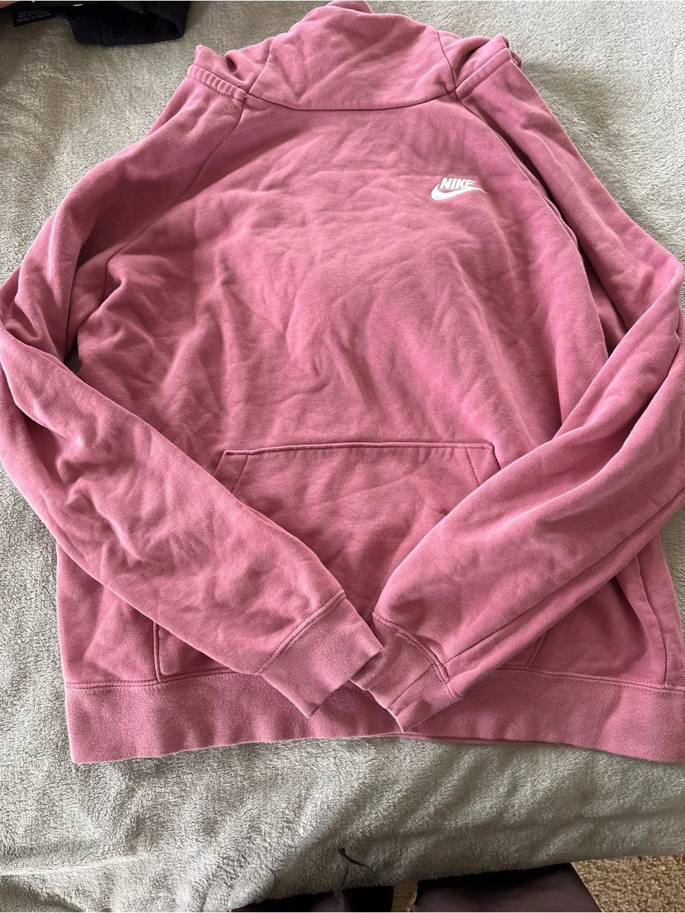 Nike Women's Rose Pink Crewneck Sweatshirt